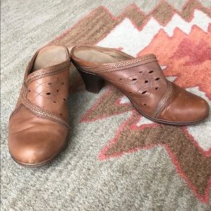 Clarks Braided Embossed Brown Leather Clogs